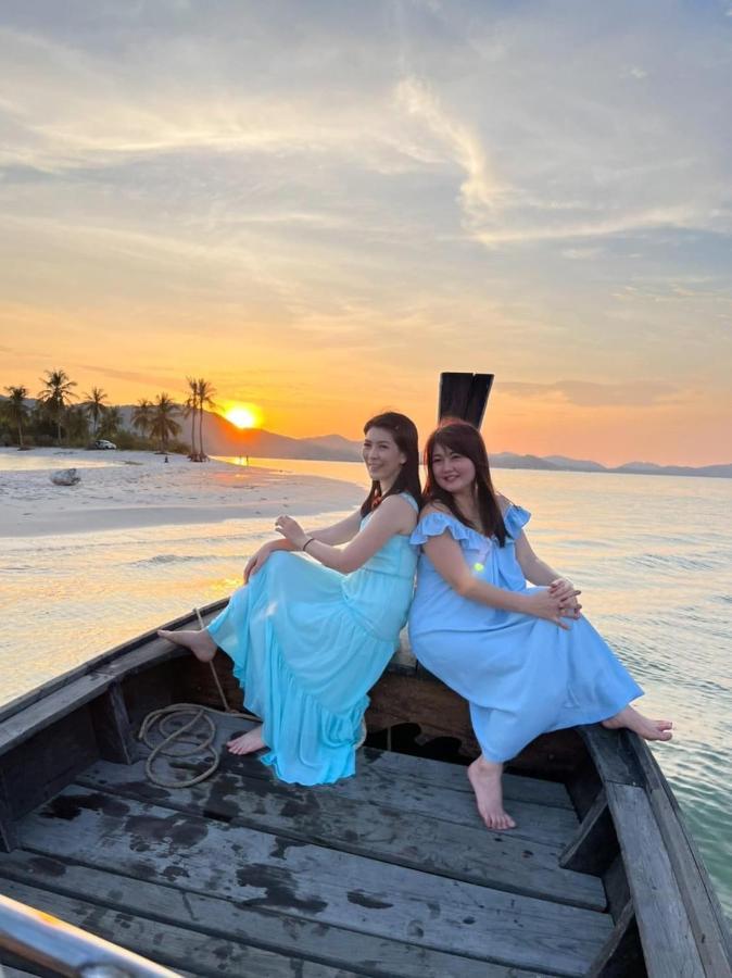 Pyramid Bungalow Hotel Ban Laem Sai Bagian luar foto